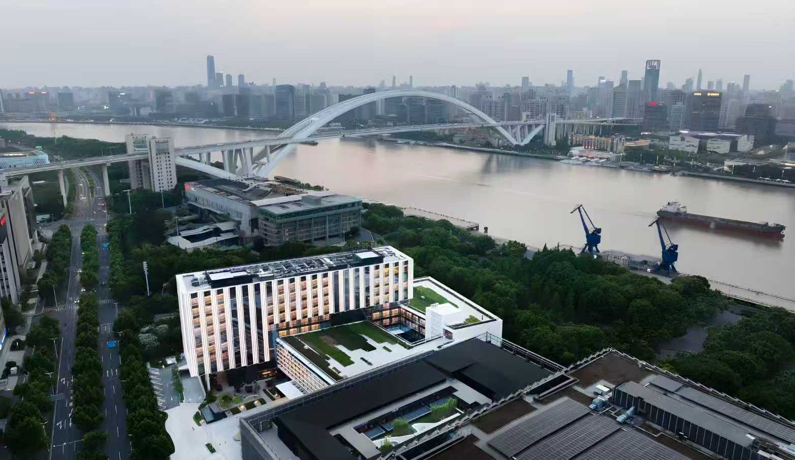 Shanghai Expo Riverside Hotel